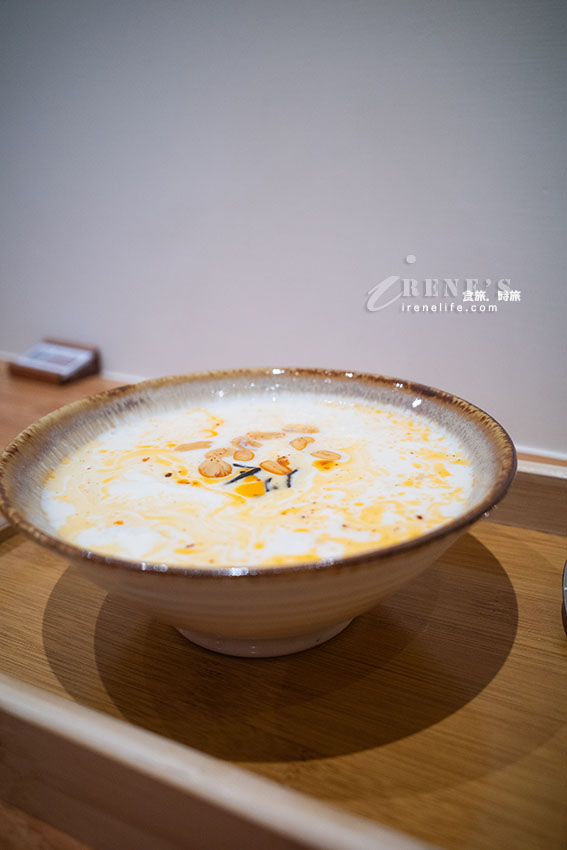 三重文青豆花|關東煮專賣店，一碗甜、一碗鹹的趣味，辣豆花是日系味