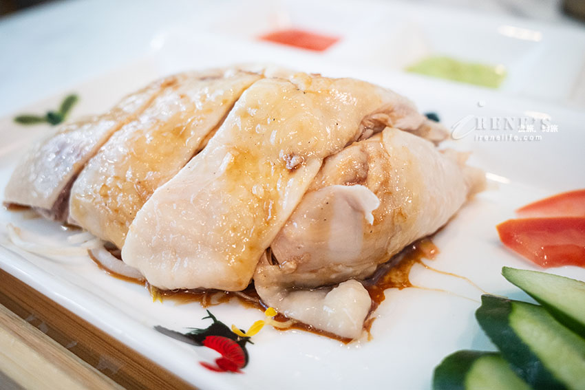台北東區高評價的星馬泰料理,樓梯餅超大一捲太吸睛,煉乳、咖哩雙醬搭配 台北東區高評價的星馬泰料理,樓梯餅超大一捲太吸睛,煉乳、咖哩雙醬搭配