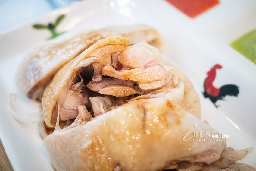 台北東區高評價的星馬泰料理,樓梯餅超大一捲太吸睛,煉乳、咖哩雙醬搭配 台北東區高評價的星馬泰料理,樓梯餅超大一捲太吸睛,煉乳、咖哩雙醬搭配