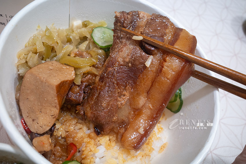 連續六年米其林必比登推薦美食，萬華超人氣排隊小吃，焢肉飯、刈包、魯肉飯 @Irene's 食旅．時旅