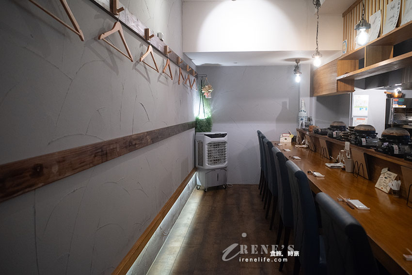 沖繩隱藏版美食，隱藏在住宅二樓不起眼的轉角，釜飯土鍋超迷人，西京燒也很讚