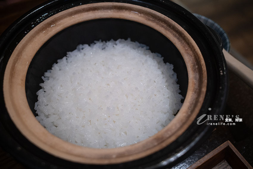 沖繩隱藏版美食,隱藏在住宅二樓不起眼的轉角,釜飯土鍋超迷人,西京燒也很讚 沖繩隱藏版美食,隱藏在住宅二樓不起眼的轉角,釜飯土鍋超迷人,西京燒也很讚
