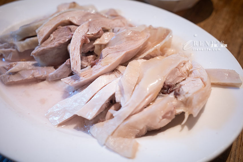 內灣高評價的客家菜,白飯無限供應、人均不到200元吃超飽,還招待東方美人茶和擂茶 內灣高評價的客家菜,白飯無限供應、人均不到200元吃超飽,還招待東方美人茶和擂茶