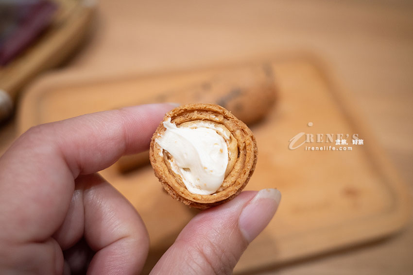 直徑比10元硬幣還粗的超厚蛋捲,口味多多有包餡、沒包餡通通有 直徑比10元硬幣還粗的超厚蛋捲,口味多多有包餡、沒包餡通通有