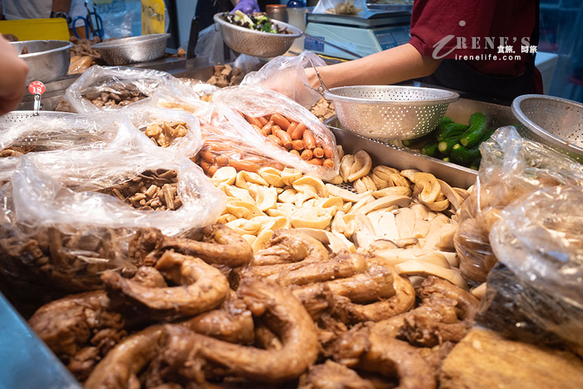 饒河夜市超人氣滷味攤，米其林必比登推薦的台北好吃冷滷味