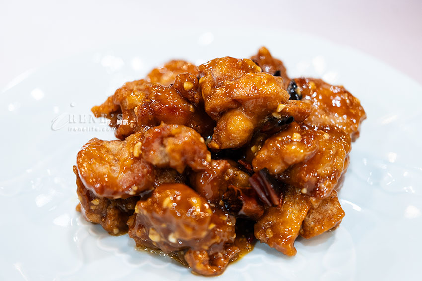 彭園烤櫻桃鴨三吃還送你白酒!薄脆鴨皮、嫩炒鴨肉、酥香鴨架 都厲害 彭園烤櫻桃鴨三吃還送你白酒!薄脆鴨皮、嫩炒鴨肉、酥香鴨架 都厲害