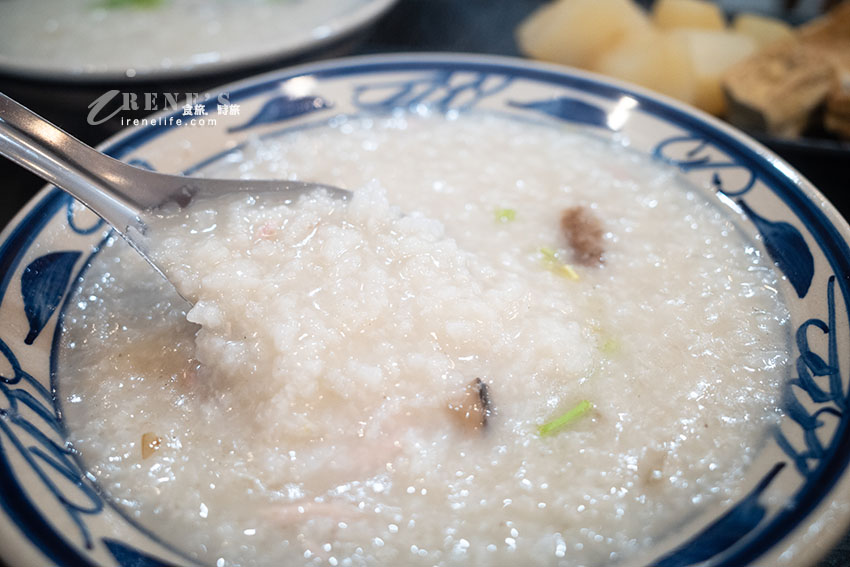 林口三井OUTLET對面傳統小吃,滷肉飯.鹹粥.米粉湯配各式小菜超澎拜 林口三井OUTLET對面傳統小吃,滷肉飯.鹹粥.米粉湯配各式小菜超澎拜