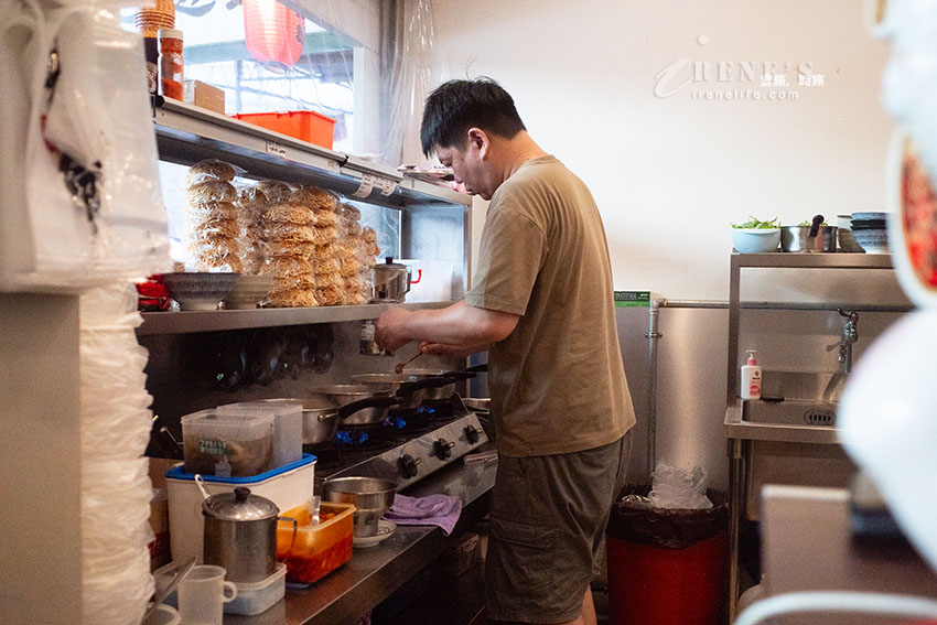三重鍋燒麵專賣店|湯頭、麵體選擇多,推薦雙倍料直接點下去 三重鍋燒麵專賣店|湯頭、麵體選擇多,推薦雙倍料直接點下去