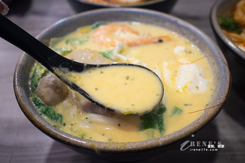三重鍋燒麵專賣店｜湯頭、麵體選擇多，推薦雙倍料直接點下去