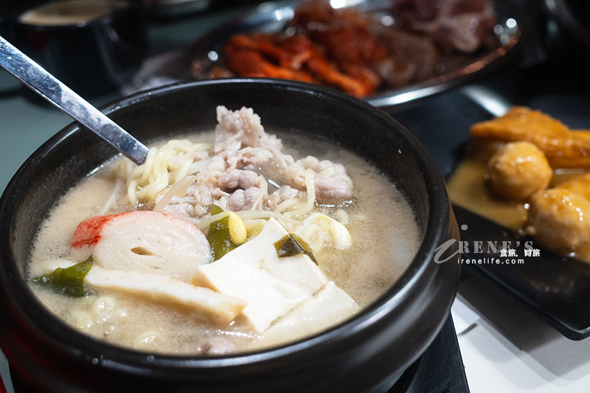 個人式韓式燒肉吃到飽，八種肉品＋三種海鮮還有小菜、煎餅、炸物，只要378元吃免驚！