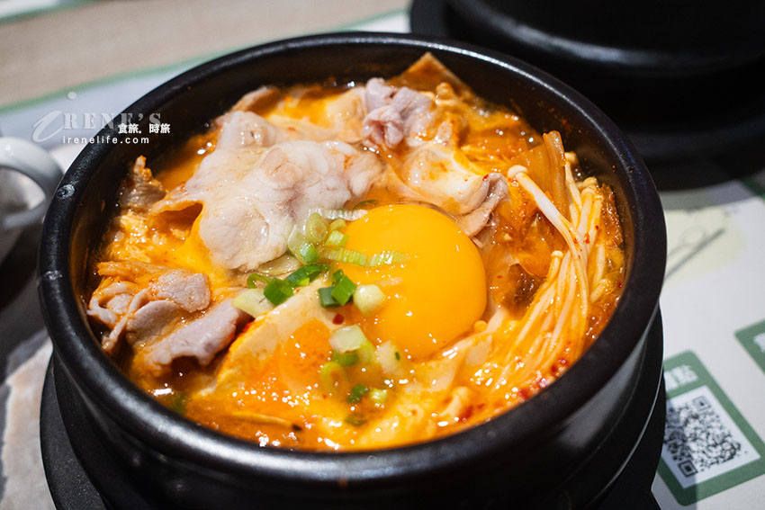 即時熱門文章：韓國嫩豆腐煲專賣店，內用小菜、飲料、霜淇淋無限吃到飽