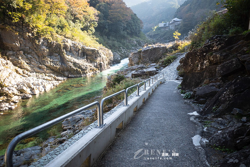 徳島景點|清幽唯美的大步危峽谷,遊遊覽船遊峽谷,近距離欣賞大步危峽之美 徳島景點|清幽唯美的大步危峽谷,遊遊覽船遊峽谷,近距離欣賞大步危峽之美