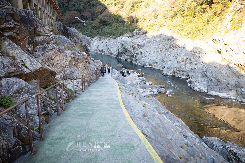 徳島景點|清幽唯美的大步危峽谷,遊遊覽船遊峽谷,近距離欣賞大步危峽之美 徳島景點|清幽唯美的大步危峽谷,遊遊覽船遊峽谷,近距離欣賞大步危峽之美
