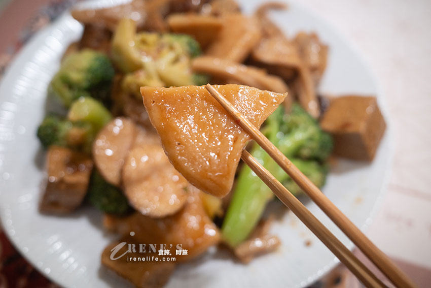 北投市場排隊冷滷味鹹水雞，品項多到爆，晚上宵夜的首選