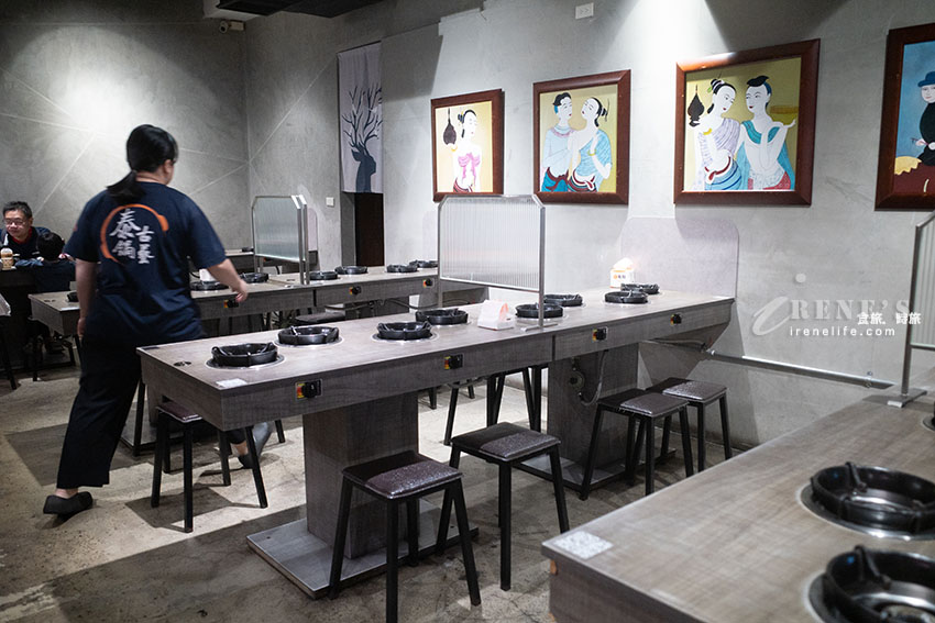 泰式風味的平價小火鍋，內用紅咖哩飯、王子麵、飲料、冰淇淋無限吃到飽