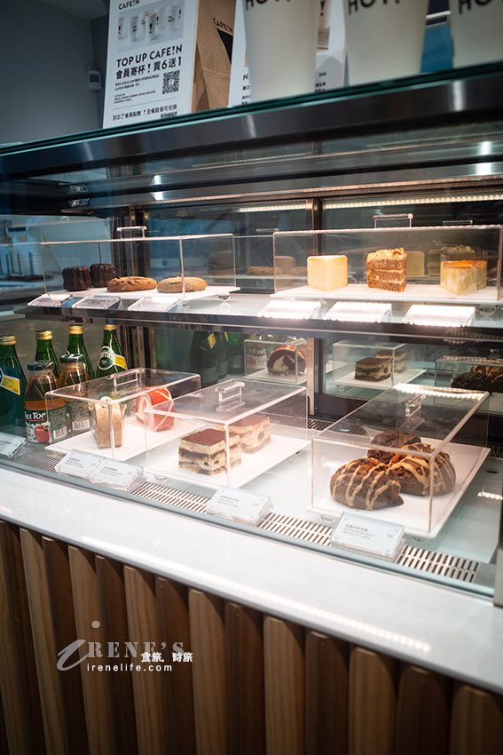 人氣咖啡店 CAFE!N 硬咖啡插旗三重啦!極簡風格怎麼拍都像雜誌封面 人氣咖啡店 CAFE!N 硬咖啡插旗三重啦!極簡風格怎麼拍都像雜誌封面