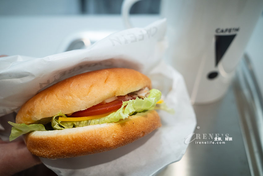 人氣咖啡店 CAFE!N 硬咖啡插旗三重啦！極簡風格怎麼拍都像雜誌封面