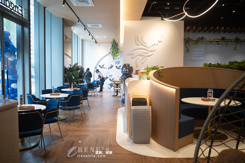 三重也有時尚優雅的英倫輕食館，早午餐超大盤，粉撲鬆餅、鐵鍋鬆餅擄獲女孩們的心