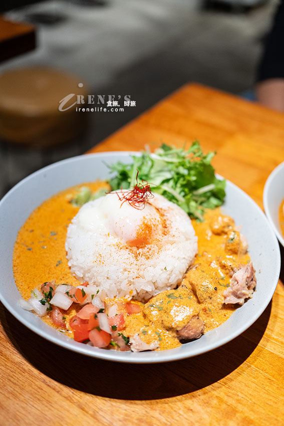台北車站藏身巷弄裡的香料咖哩專門店,期間限定的手剝大蝦的泰式紅咖哩超級推 台北車站藏身巷弄裡的香料咖哩專門店,期間限定的手剝大蝦的泰式紅咖哩超級推