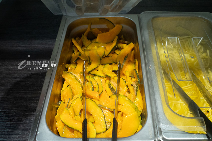 蘆洲家樂福新開幕泰式料理|套餐享飯、湯吃到飽,整桌+79元還有小菜、飲料、霜淇淋無限供應 蘆洲家樂福新開幕泰式料理|套餐享飯、湯吃到飽,整桌+79元還有小菜、飲料、霜淇淋無限供應