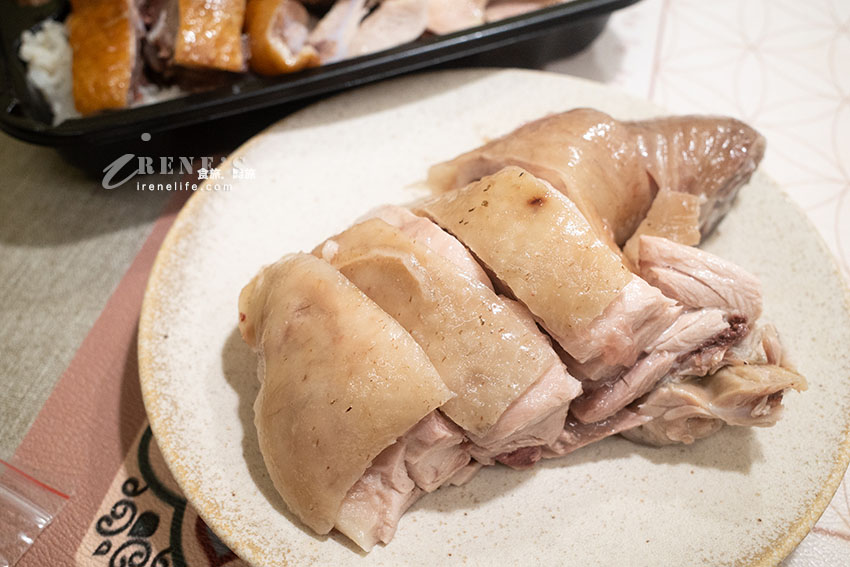 三重新開幕土雞飯專賣店,甘蔗、鹽水都好吃,蔥油醬不用加價任你加 三重新開幕土雞飯專賣店,甘蔗、鹽水都好吃,蔥油醬不用加價任你加