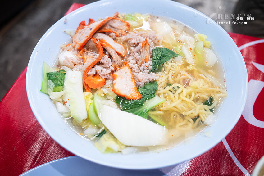 士林夜市全新美食，船麵不稀奇，泰式叉燒麵接地氣，一秒宛如到泰國