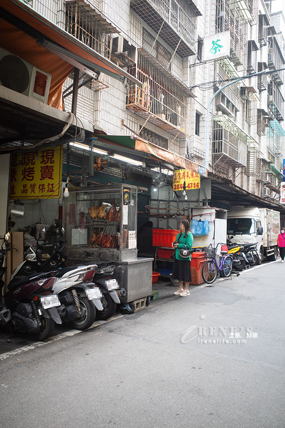 隱藏在巷弄中不起眼的正宗港式燒臘,烤鴨、烤雞、油雞、叉燒、燒肉 隱藏在巷弄中不起眼的正宗港式燒臘,烤鴨、烤雞、油雞、叉燒、燒肉