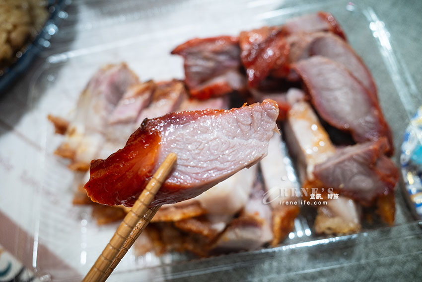 隱藏在巷弄中不起眼的正宗港式燒臘,烤鴨、烤雞、油雞、叉燒、燒肉 隱藏在巷弄中不起眼的正宗港式燒臘,烤鴨、烤雞、油雞、叉燒、燒肉