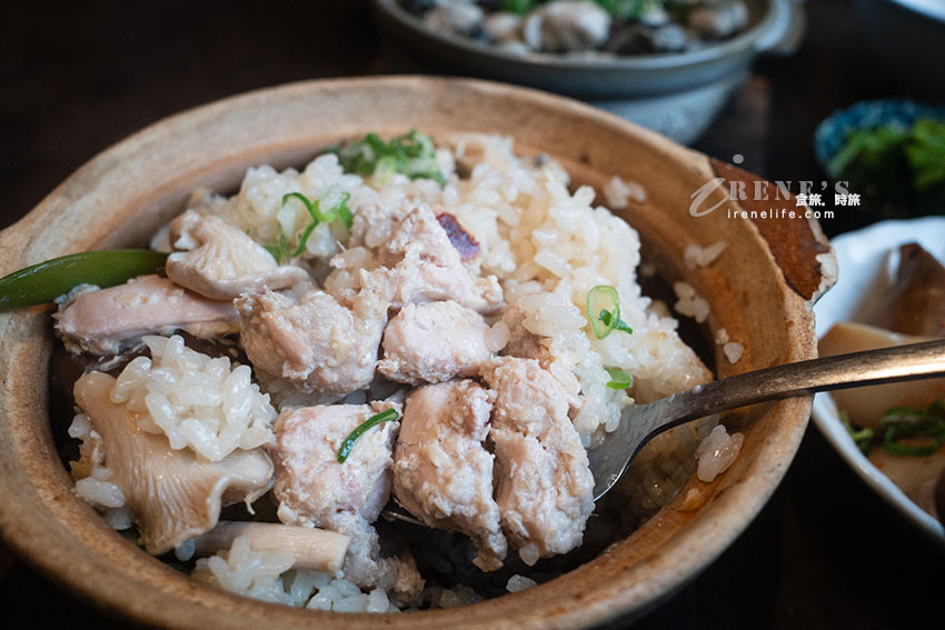 嘉義市區日式老宅裡的美味炊飯，不僅環境超有味道、料理也驚艷，難怪沒訂位吃不到