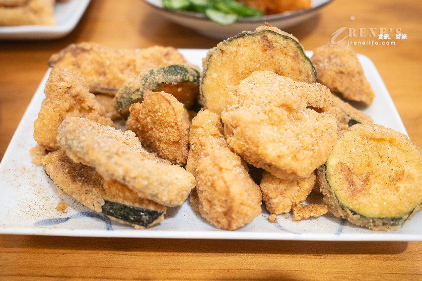 三重新開幕飯湯專賣｜搭配的小夥伴都是炸炸，瞬間成為炸物大富翁
