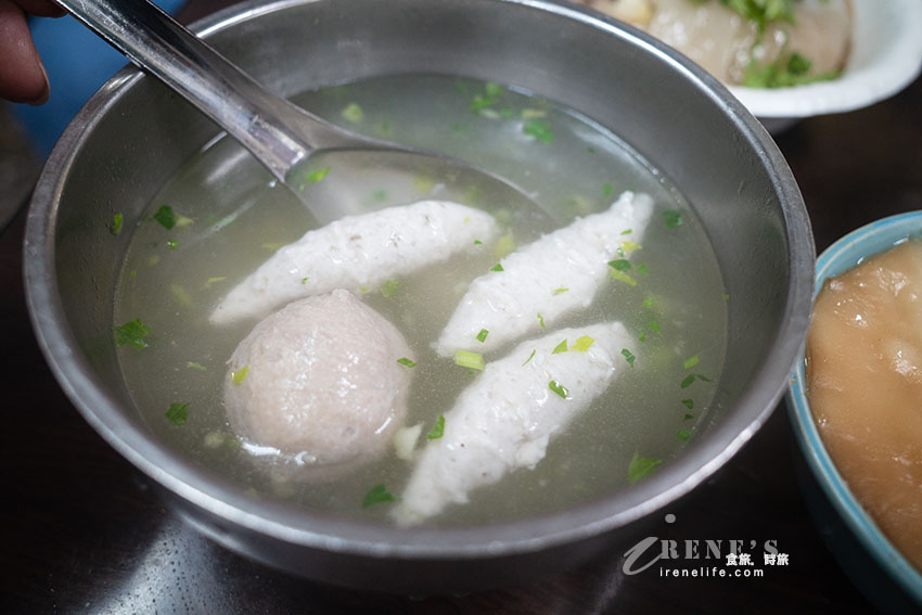 超過一甲子的銅板小吃，有台北最好吃碗粿之美譽，內行人必吃