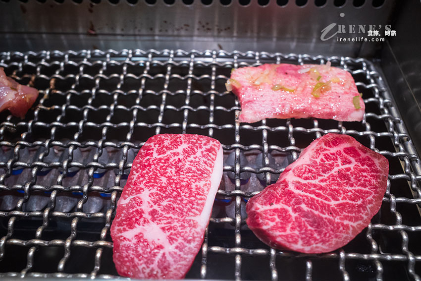 能吃到牛舌&四種信州牛的午餐好便宜,烤肉拼盤午餐也只要1580円 能吃到牛舌&四種信州牛的午餐好便宜,烤肉拼盤午餐也只要1580円