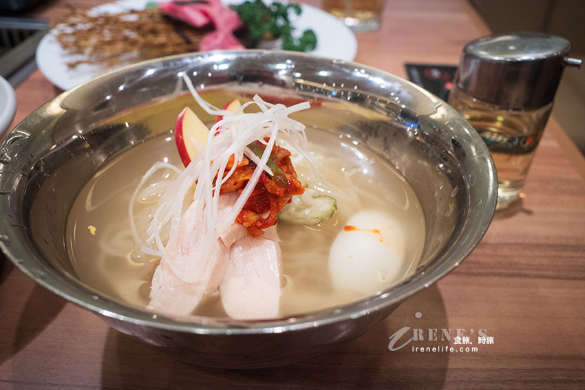 能吃到牛舌&四種信州牛的午餐好便宜，烤肉拼盤午餐也只要1580円