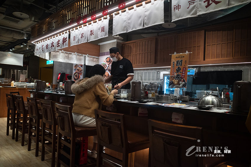 來自日本的日式炒麵/大阪燒/關東煮，目前只在新光三越吃的到