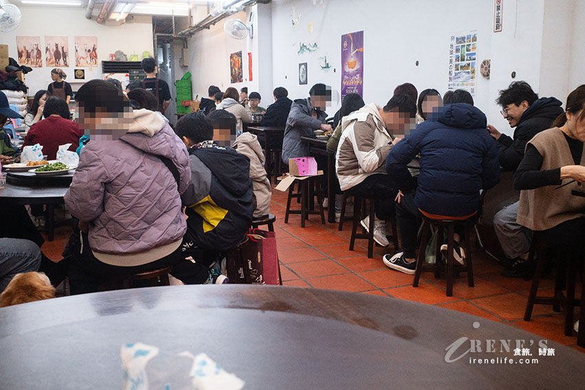 深坑老街豆腐大餐，設置素食好方便，大家可以一起聚餐一起同樂