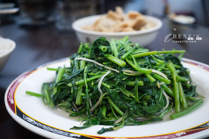 深坑老街豆腐大餐，設置素食好方便，大家可以一起聚餐一起同樂