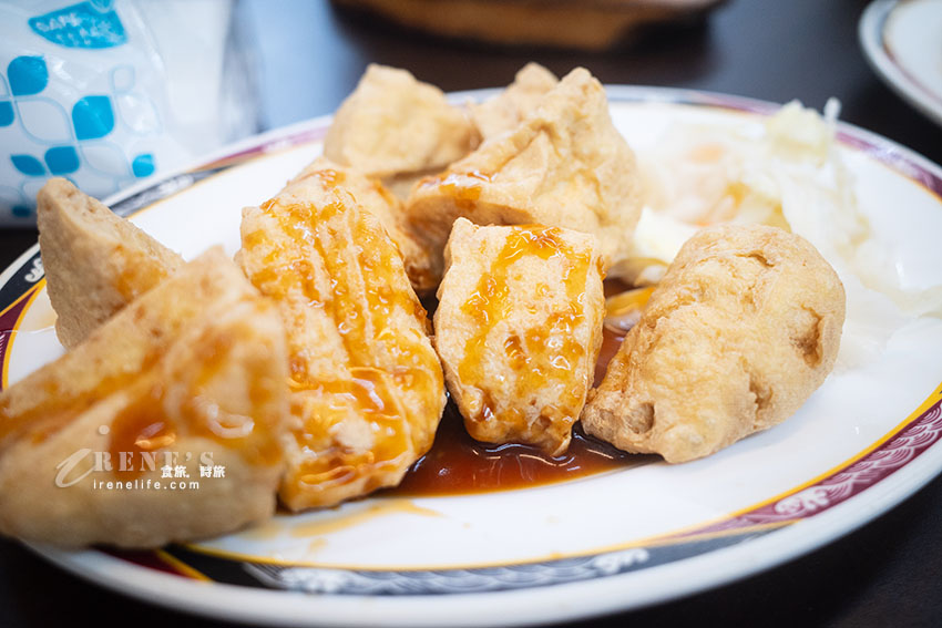深坑老街豆腐大餐，設置素食好方便，大家可以一起聚餐一起同樂