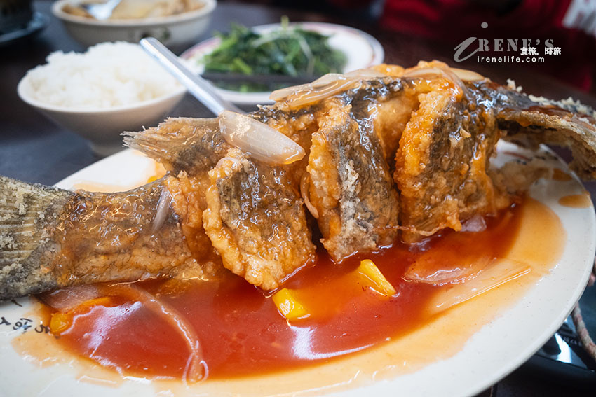 深坑老街豆腐大餐，設置素食好方便，大家可以一起聚餐一起同樂