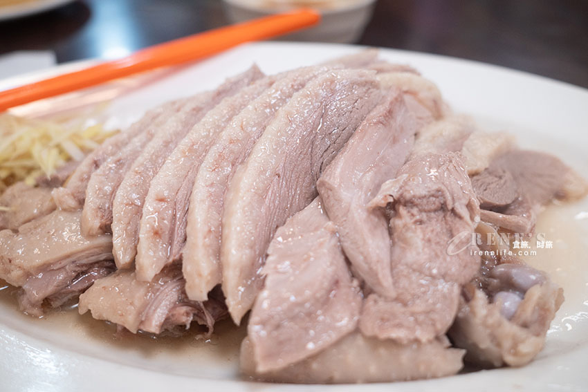即時熱門文章：八里觀海大道好吃鵝肉莊，環境寬敞聚餐聚會皆合宜，少人多人合菜通通有