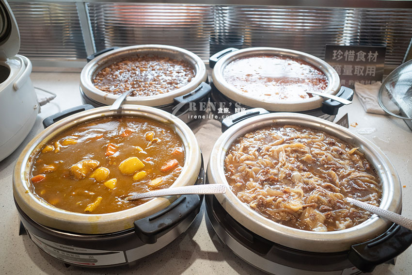 全台第二大我家牛排至今依舊一位難求，各式熟食、手做披薩還有手搖飲機