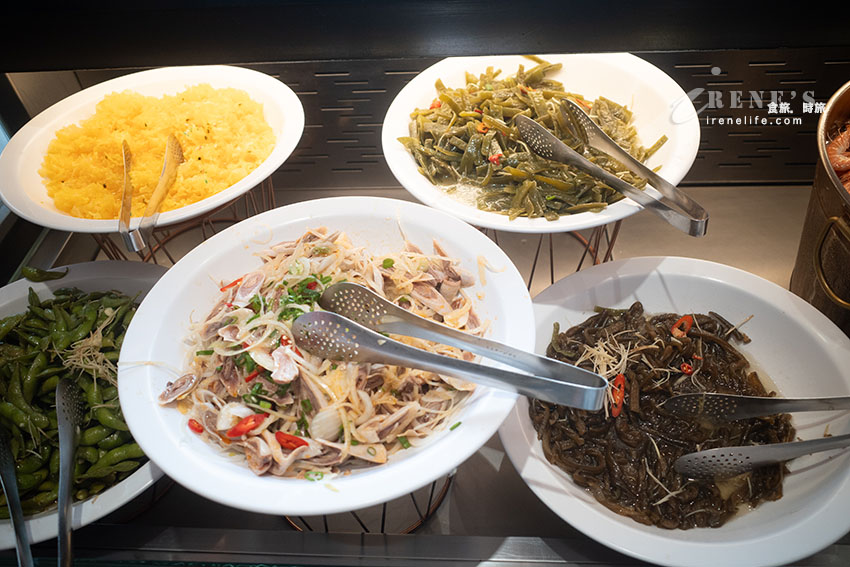 全台第二大我家牛排至今依舊一位難求，各式熟食、手做披薩還有手搖飲機