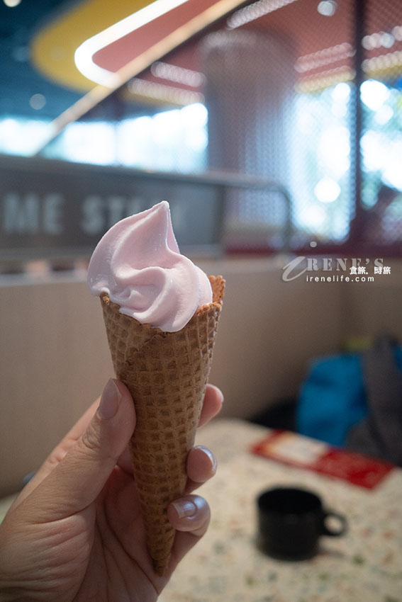 全台第二大我家牛排至今依舊一位難求，各式熟食、手做披薩還有手搖飲機