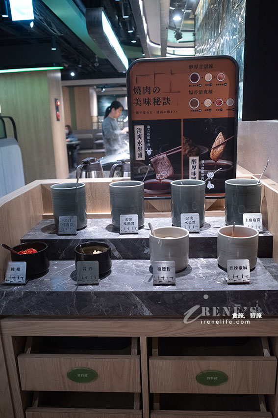 升級版原燒吃到飽!沙拉、烤物、咖哩飯、飲料全都吃免驚~不是每家店都有附設自助吧呦 升級版原燒吃到飽!沙拉、烤物、咖哩飯、飲料全都吃免驚~不是每家店都有附設自助吧呦