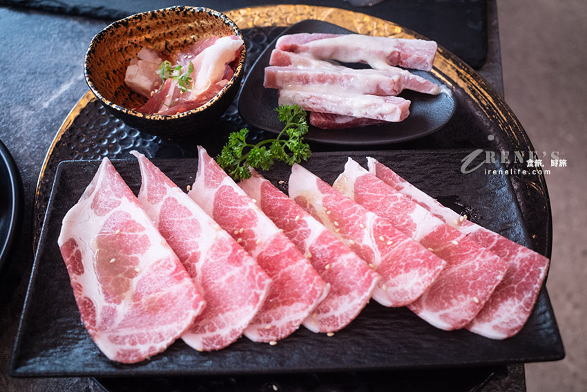 升級版原燒吃到飽！沙拉、烤物、咖哩飯、飲料全都吃免驚～不是每家店都有附設自助吧呦