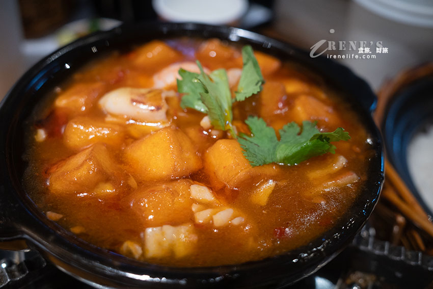 現點現煲的瓦鍋飯,口味創新選擇多,最便宜只要198元就有菜有肉還有飲料 現點現煲的瓦鍋飯,口味創新選擇多,最便宜只要198元就有菜有肉還有飲料