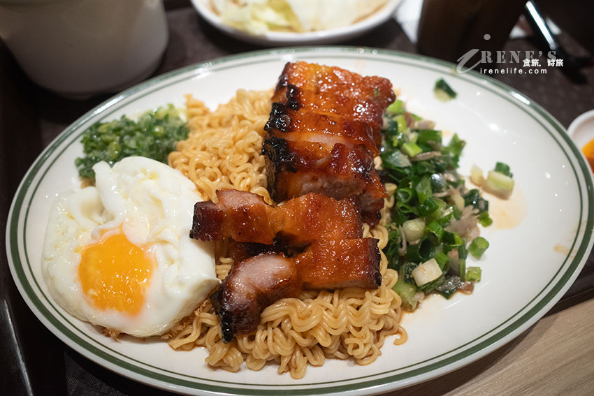 點點心新品牌在新光三越美食街登場,高CP值個人港點套餐,滿滿蔥油有夠嗨 點點心新品牌在新光三越美食街登場,高CP值個人港點套餐,滿滿蔥油有夠嗨
