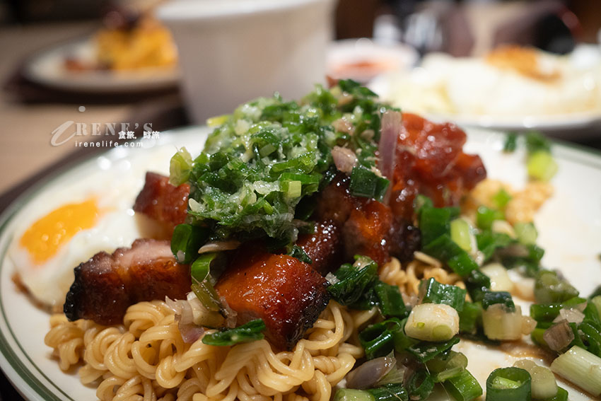 點點心新品牌在新光三越美食街登場,高CP值個人港點套餐,滿滿蔥油有夠嗨 點點心新品牌在新光三越美食街登場,高CP值個人港點套餐,滿滿蔥油有夠嗨