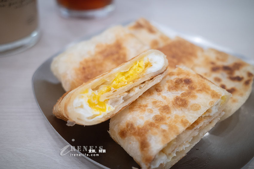 即時熱門文章：三重文青早餐店，光蛋餅就有三種口感可供選擇，漸層厚片好看又好吃