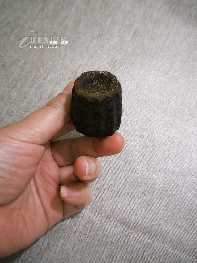 隱身在皮件工作室內的可麗露專賣店,小巧尺寸超可愛,媲美沖繩可麗露 隱身在皮件工作室內的可麗露專賣店,小巧尺寸超可愛,媲美沖繩可麗露