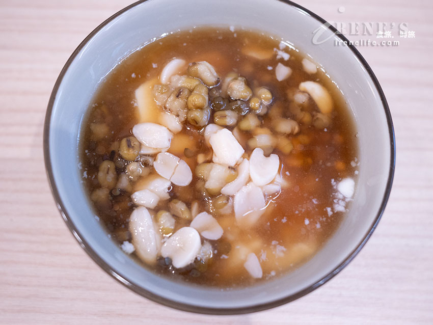 190元起飲料、霜淇淋、豆花吃到飽！香菜控必收，滿滿香菜看不到底下的麵/粥